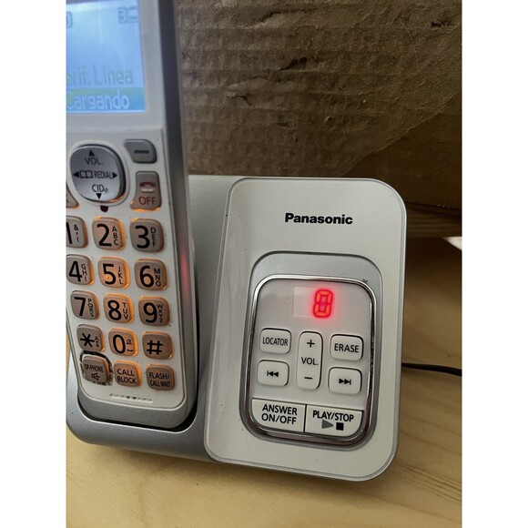 Panasonic KX-TGD530 Answering Machine White Cordless Phone Handset with Base - Picture 7 of 7